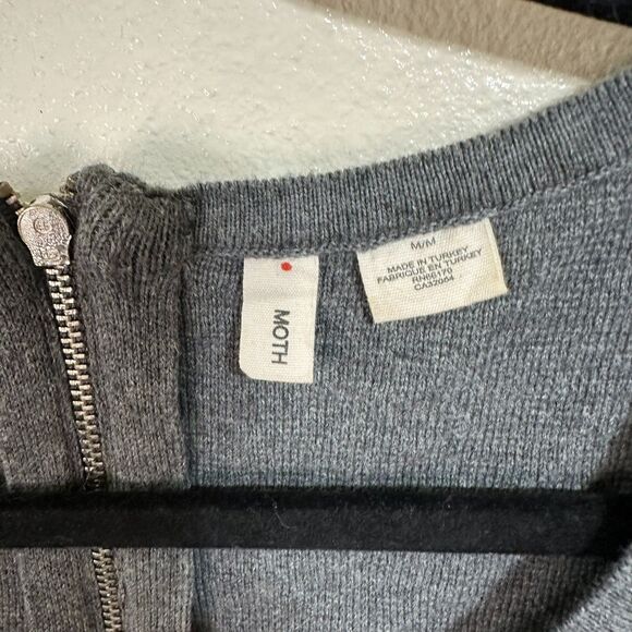 Anthropologie Moth Women's Knit Top Size M Silver/Gray Metallic "Drawing Room" - Picture 2 of 3